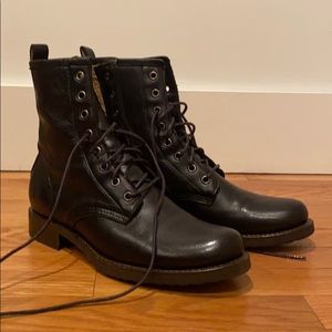 Frye Veronica Boots - worn once - size 8.5